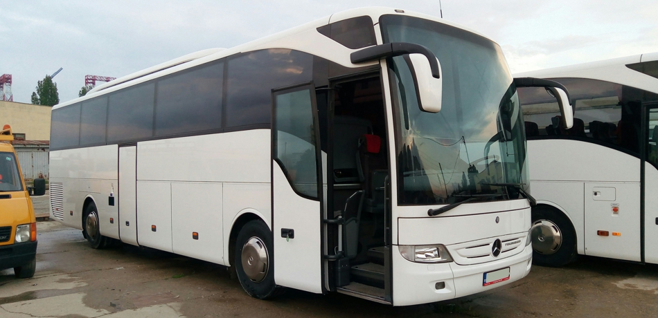 inchirieri autocare mercedes